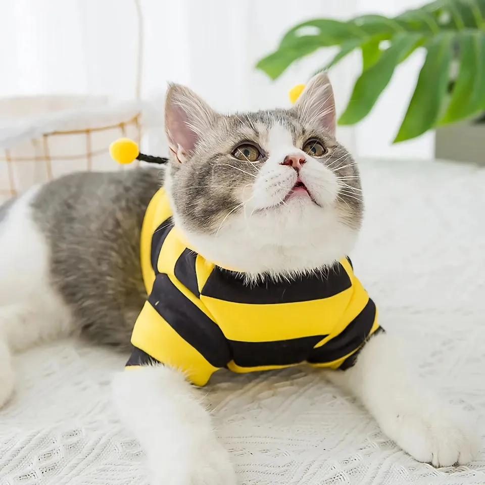 Bee-Inspired Pet Hoodie for Cats and Small Dogs - Stylish and Comfortable