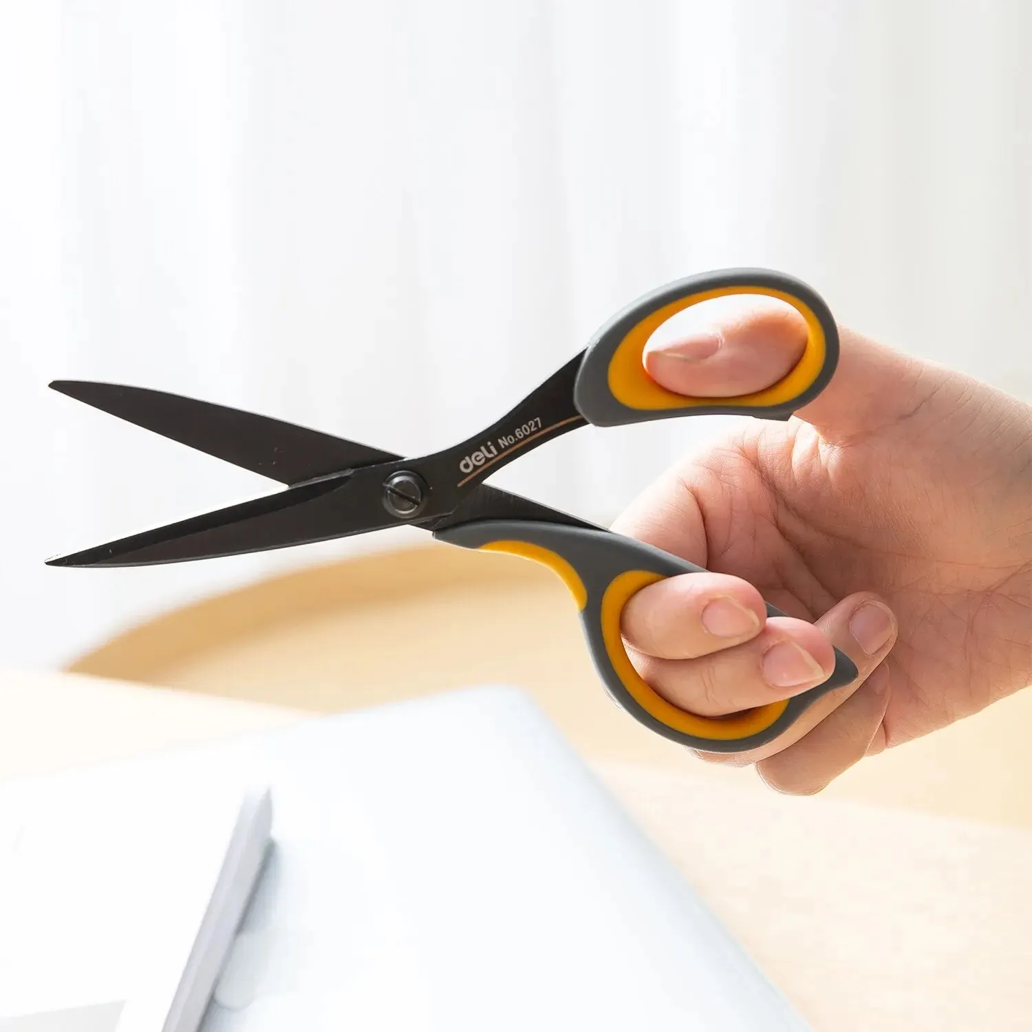 Deli 175mm Stainless Steel Anti Stick Scissors Office School Supplies