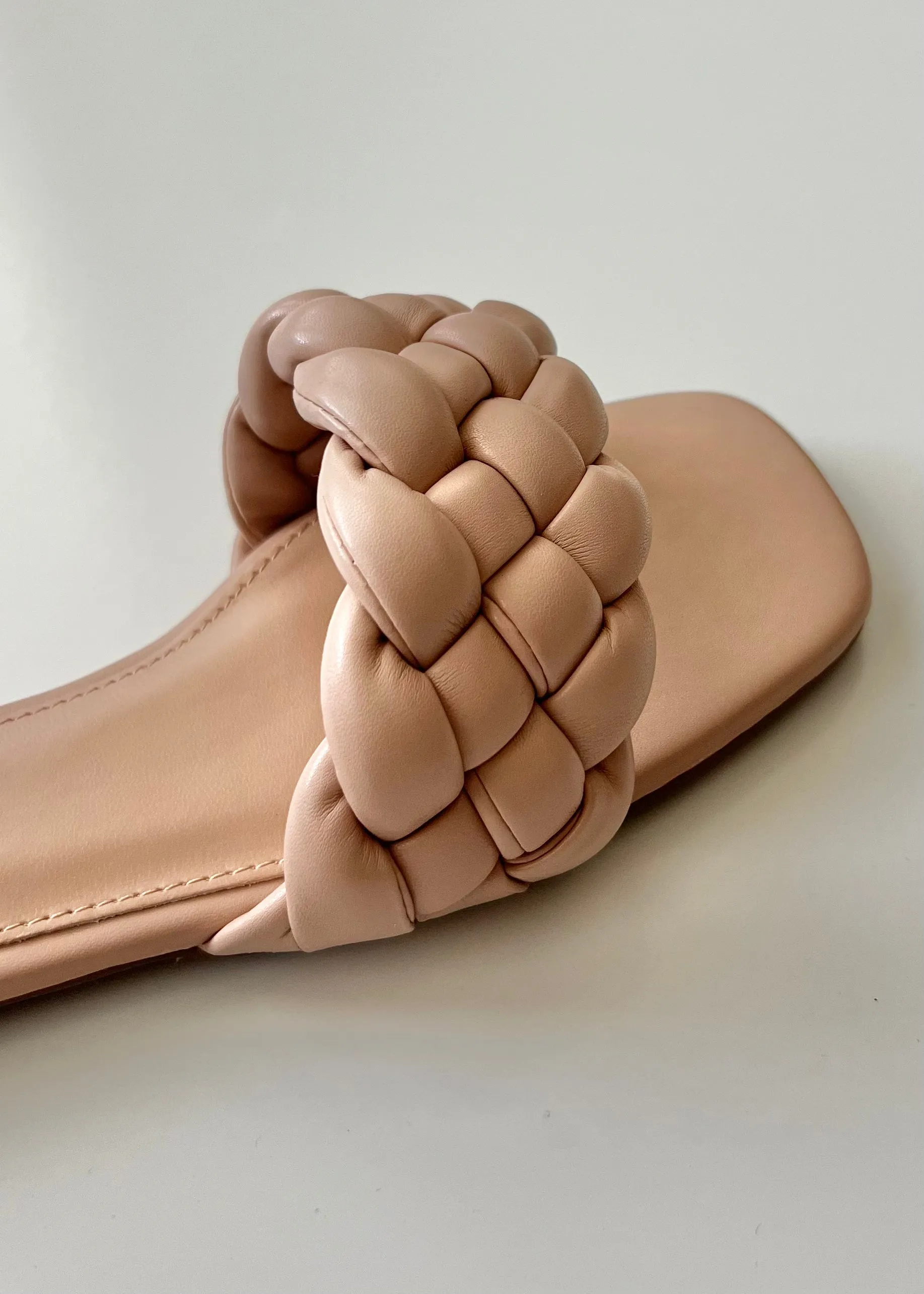 The Elle Vegan Leather Braided Slide- Nude
