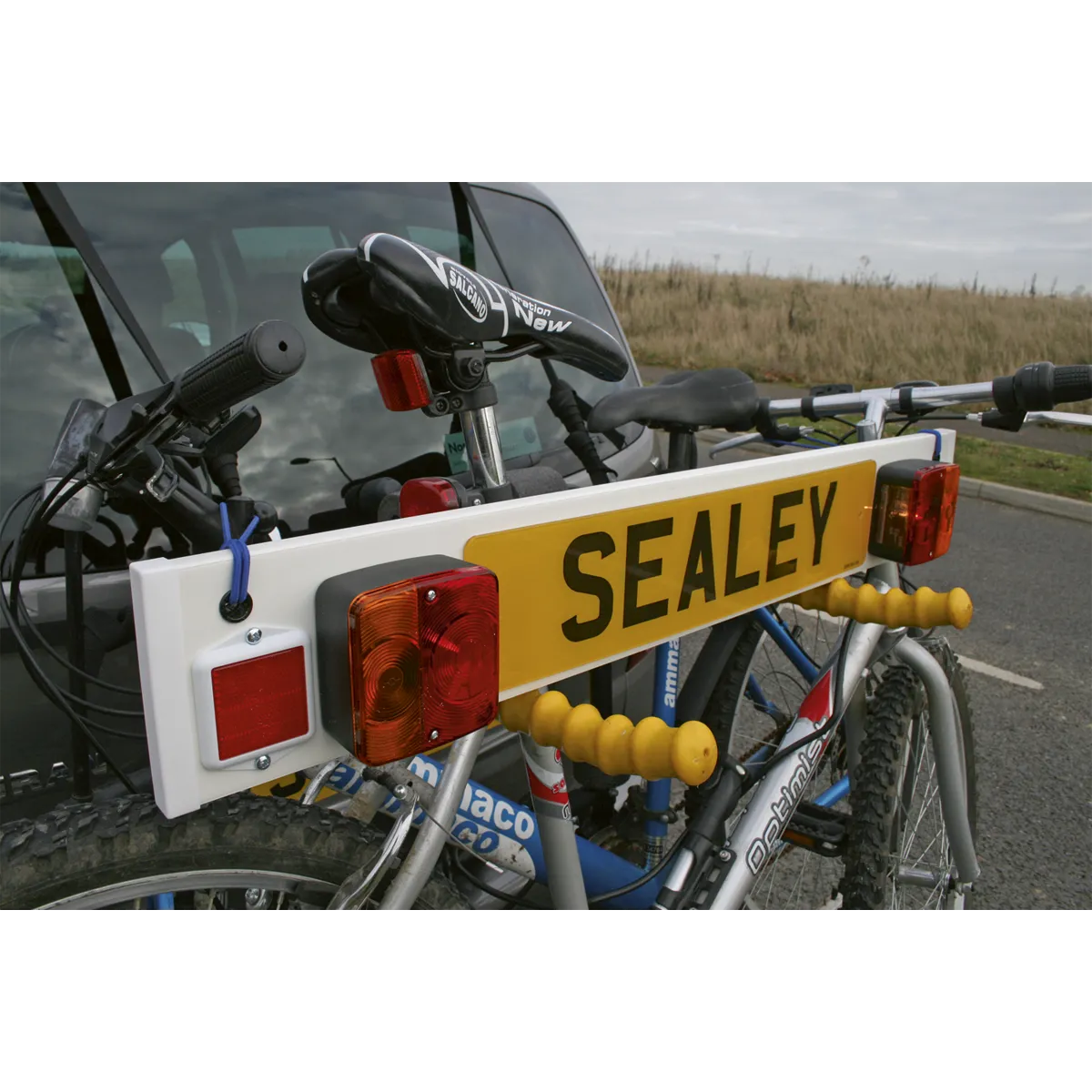 Trailer Board for use with Bicycle Carriers 3ft with 2m Cable
