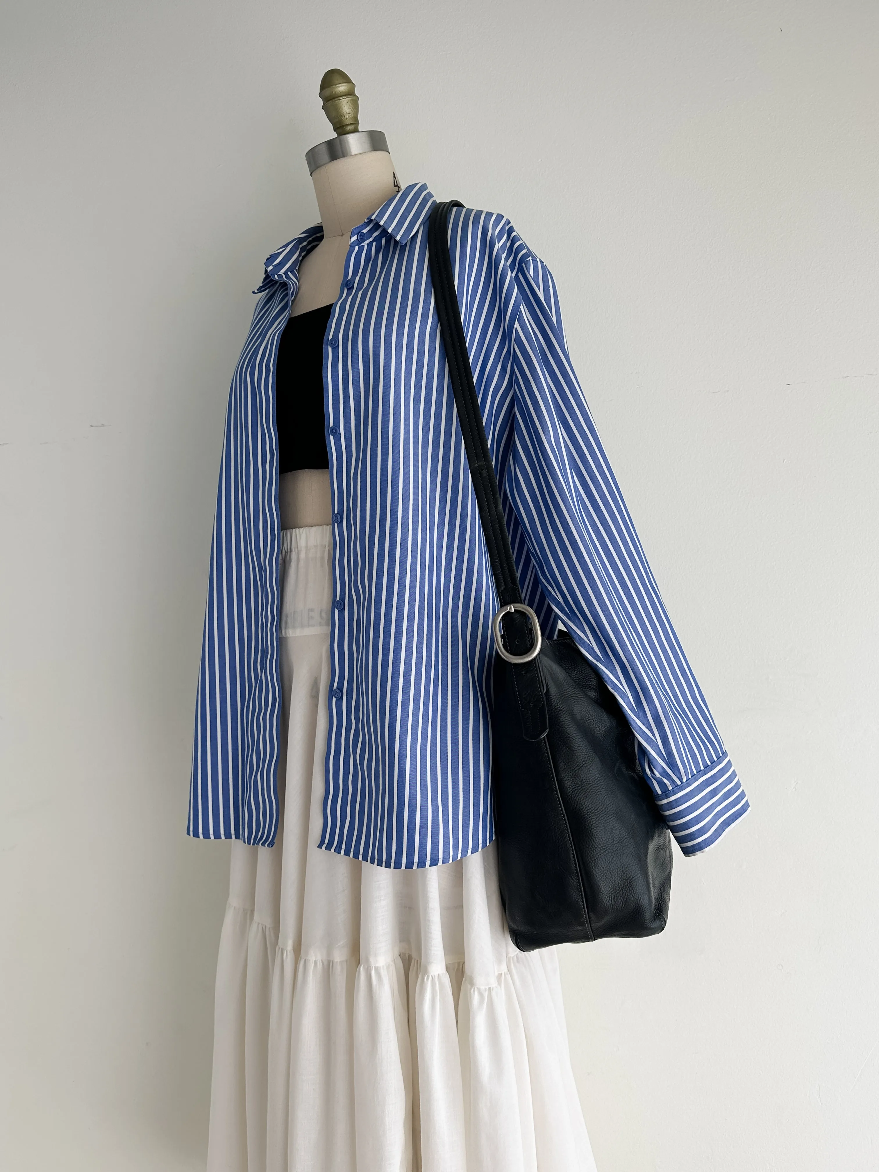 vintage black leather bucket bag