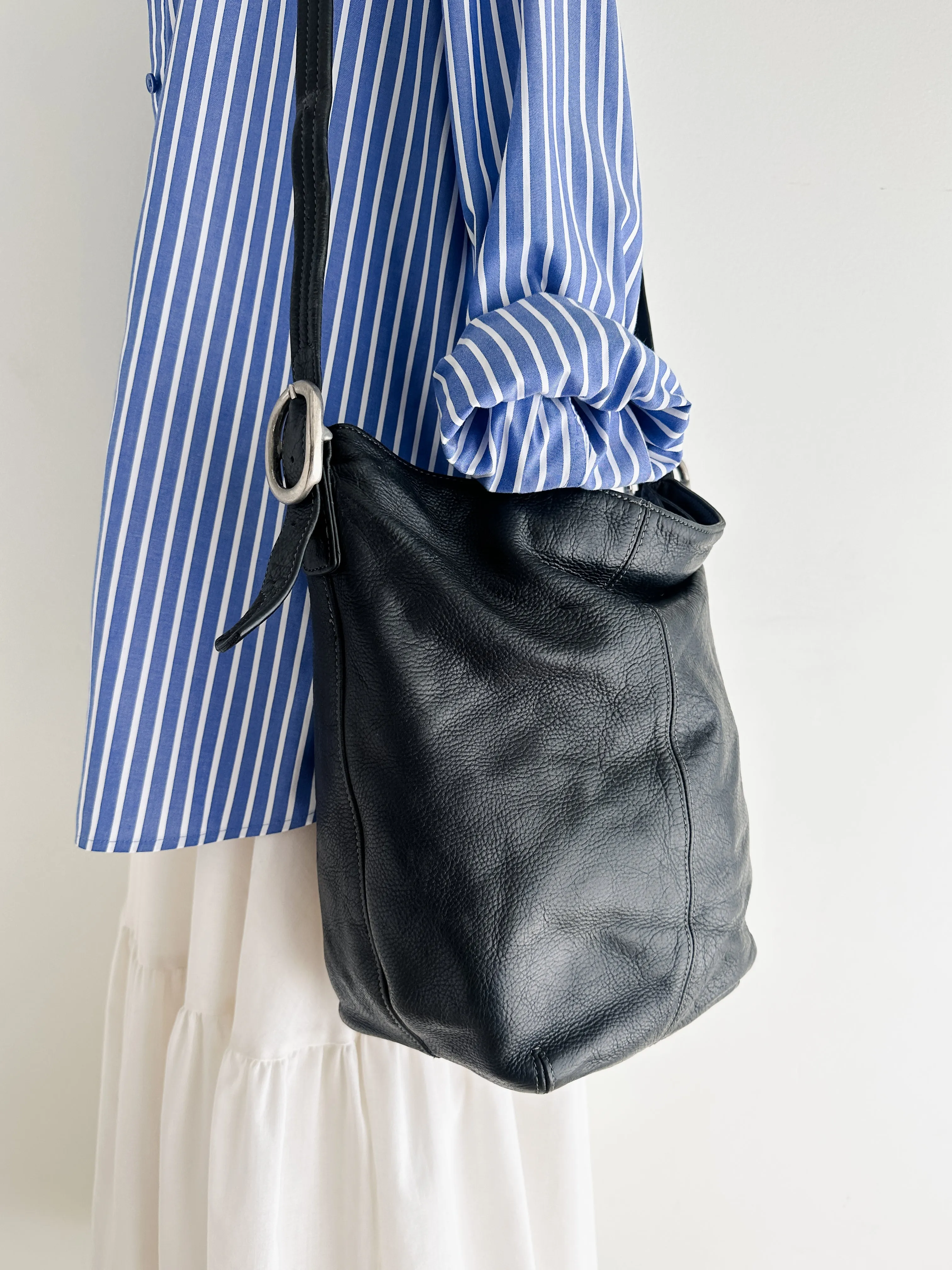 vintage black leather bucket bag